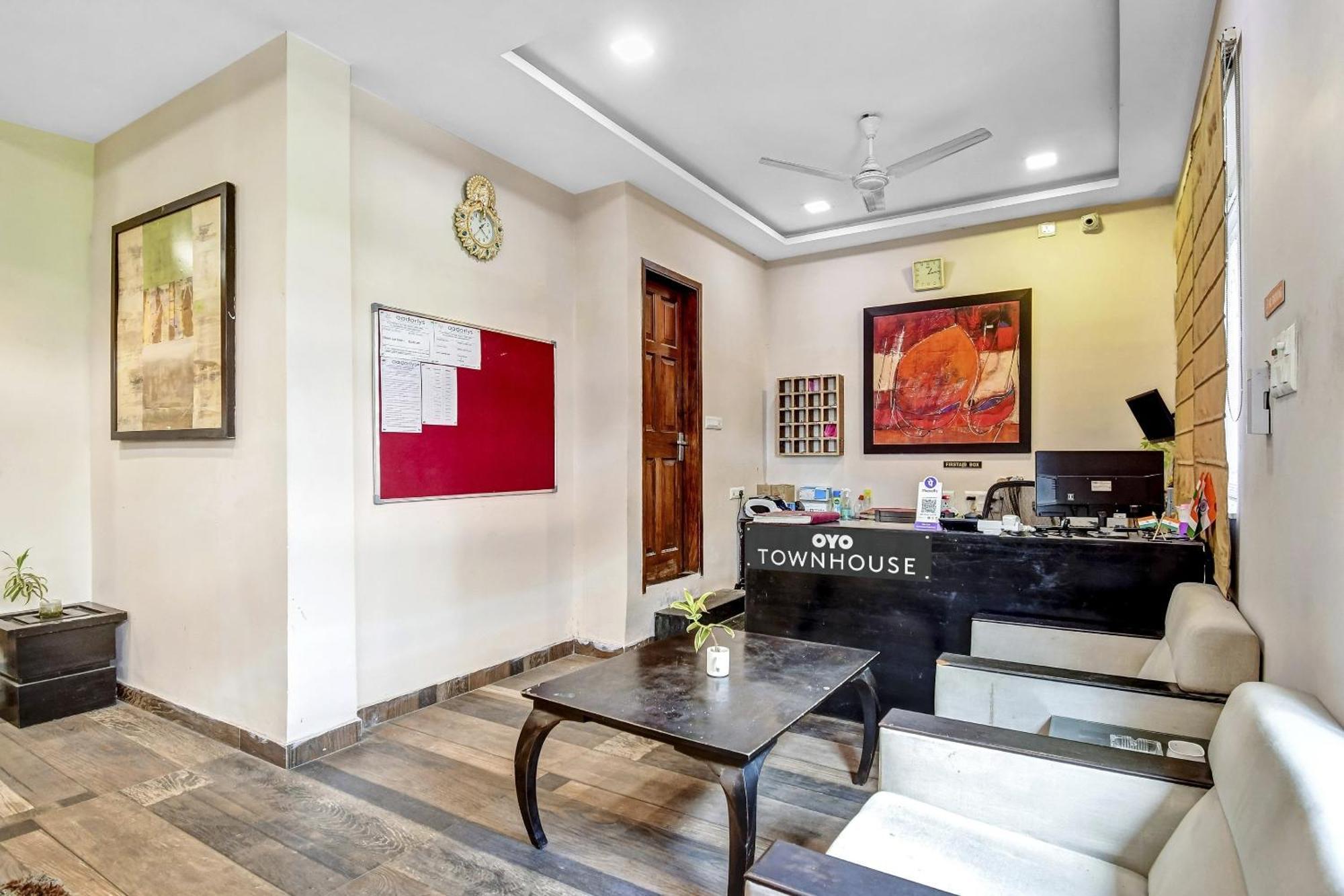 Super Townhouse All In One Kolkata Exterior photo